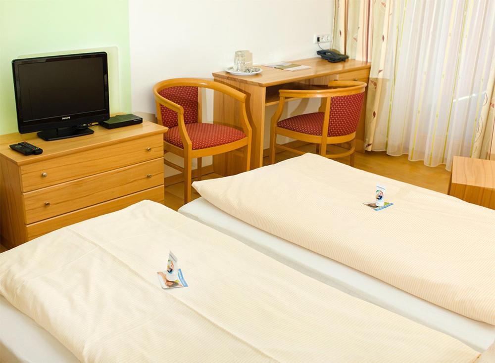 Kurhotel Bad Zell Екстериор снимка